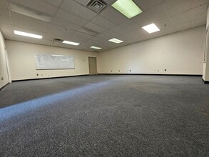 15 Industrial Dr, Middletown, NY for lease Building Photo- Image 2 of 10