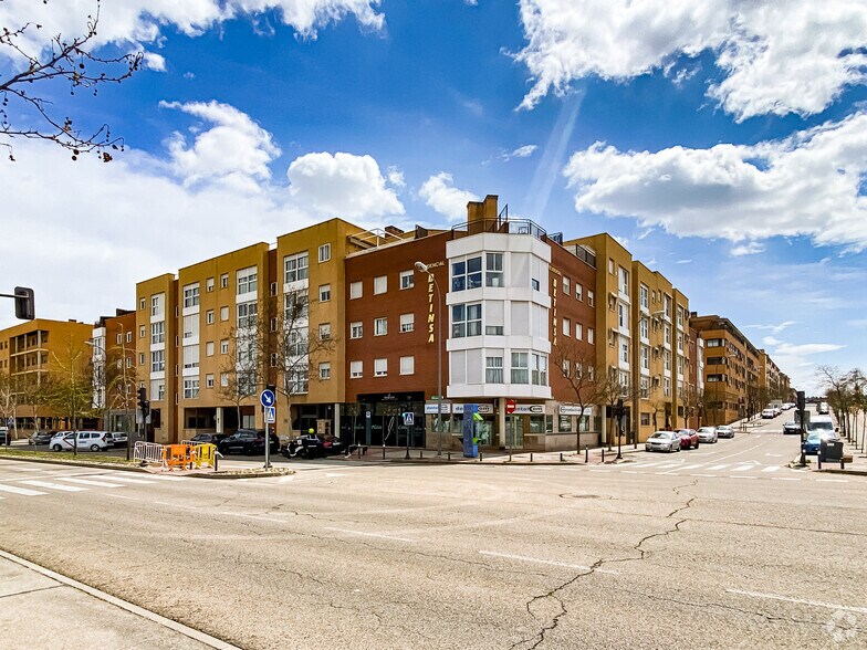 Paseo de Valdelasfuentes, 14, Alcobendas, Madrid for sale - Primary Photo - Image 1 of 1