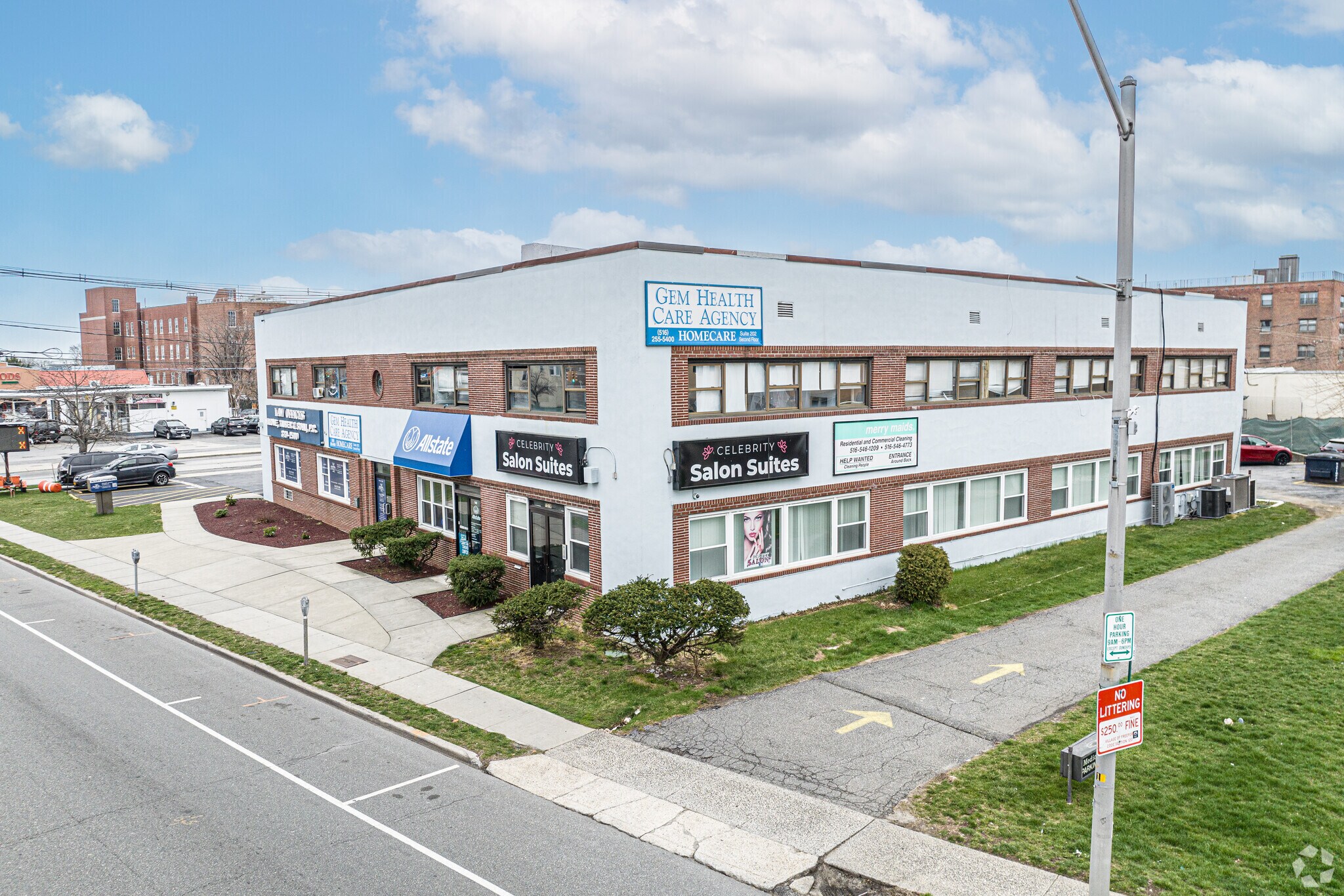 147-151 W Merrick Rd, Freeport, NY for lease Primary Photo- Image 1 of 14