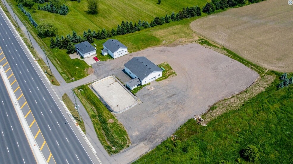 9240 Britannia Rd, Milton, ON for lease - Primary Photo - Image 1 of 10
