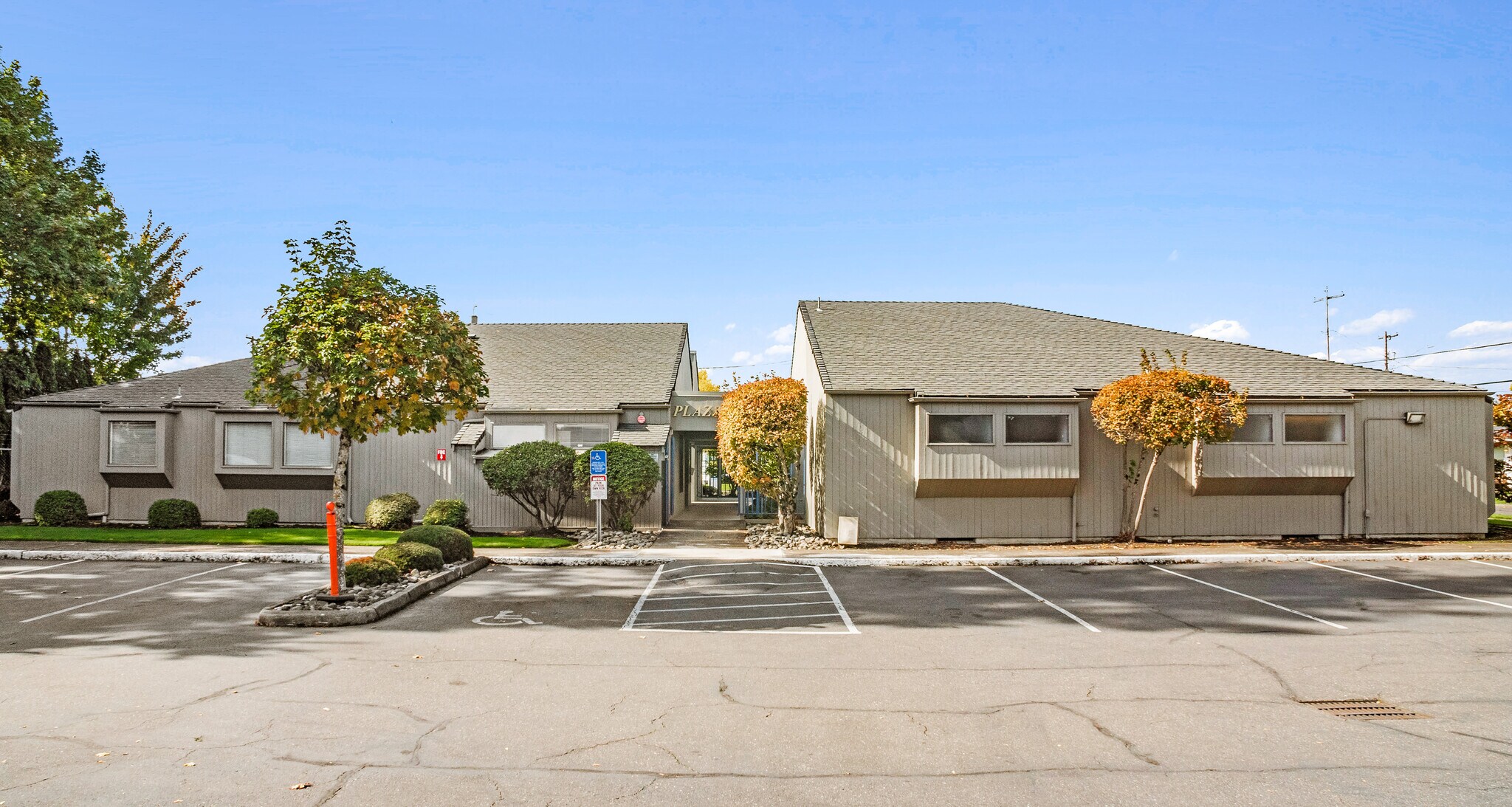 940-948 NE 102nd Ave, Portland, OR for sale Primary Photo- Image 1 of 39