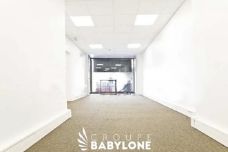 Office in Neuilly-sur-Seine for lease Interior Photo- Image 1 of 4