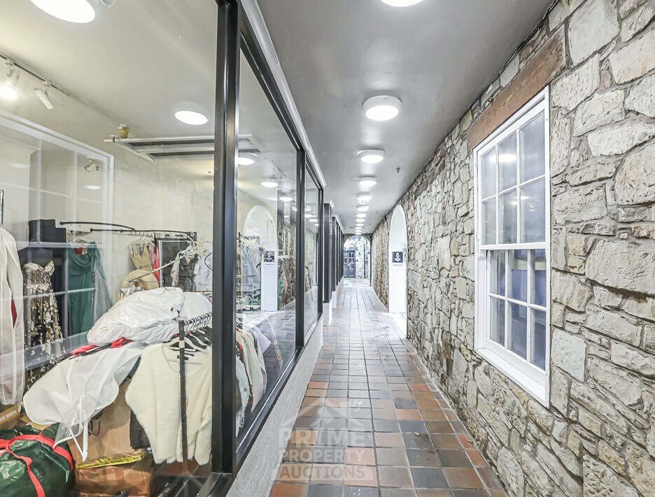 Sandgate, Ayr, SAY KA7 1LE - Unit 36 -  - Interior Photo - Image 1 of 4