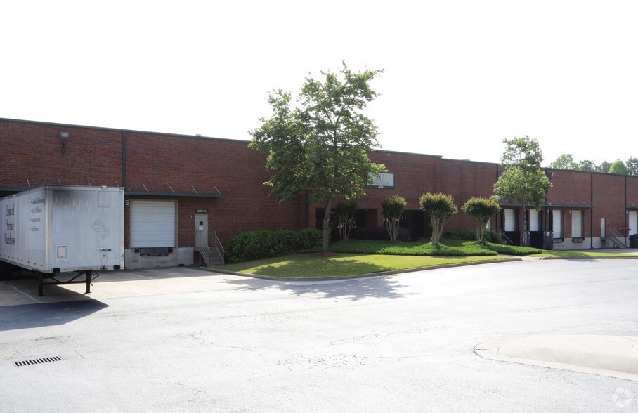 6170 Duquesne Dr SW, Atlanta, GA for lease - Building Photo - Image 2 of 5