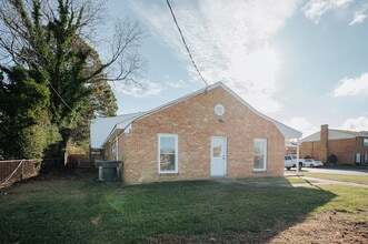 6124 Lexington Ct, Virginia Beach, VA for lease Building Photo- Image 1 of 18
