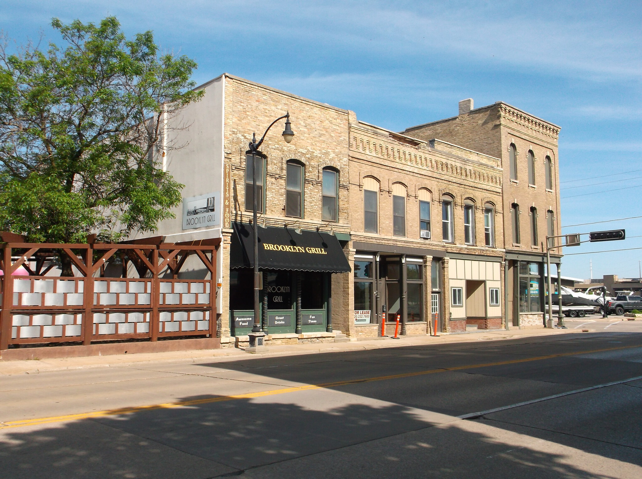 601-607 S Main St, Oshkosh, WI for sale Building Photo- Image 1 of 2