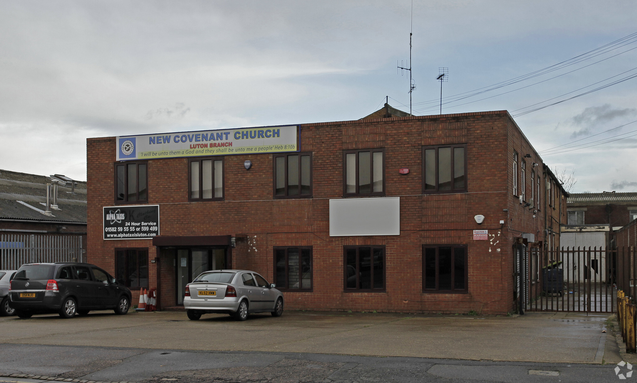 334 Selbourne Rd, Luton for lease Primary Photo- Image 1 of 2