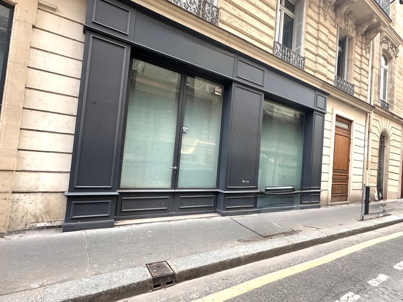 Office in Paris for lease Building Photo- Image 1 of 9