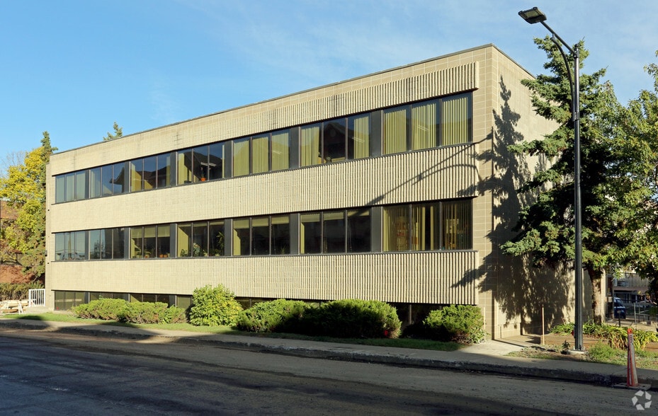 12120 106th Ave NW, Edmonton, AB for sale - Building Photo - Image 2 of 3