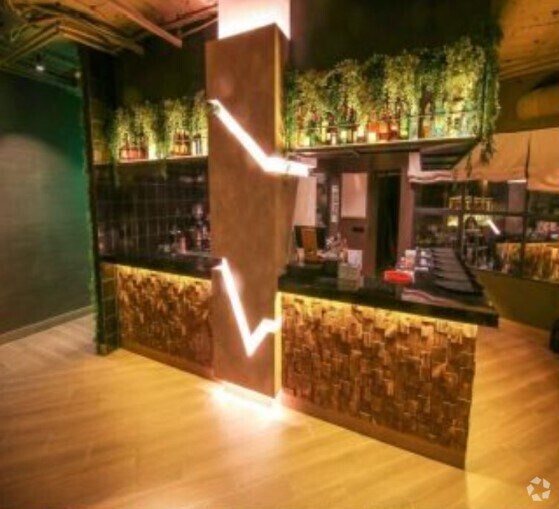 Retail in Alpedrete, Madrid for sale - Interior Photo - Image 1 of 1