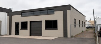 Commercial Service Facility with Fenced Yard - Automotive Property