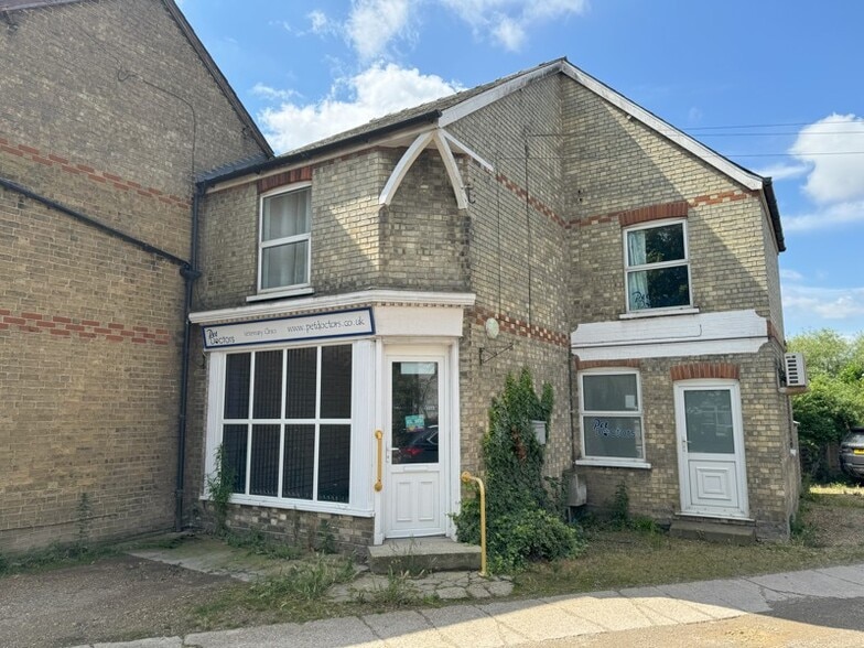 73 The Causeway, Burwell for sale - Primary Photo - Image 1 of 10