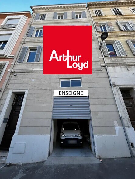 Flex in Marseille for sale - Building Photo - Image 1 of 5
