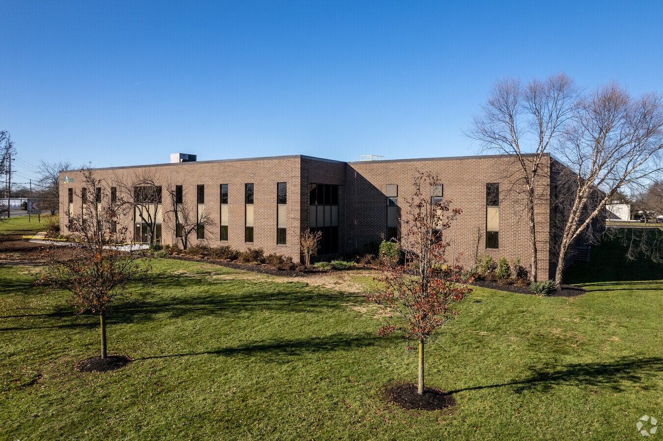 930 New Durham Rd, Edison, NJ 08817