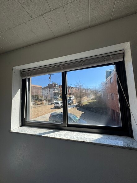 579 Dawson Ave, Pittsburgh, PA for sale - Building Photo - Image 3 of 51