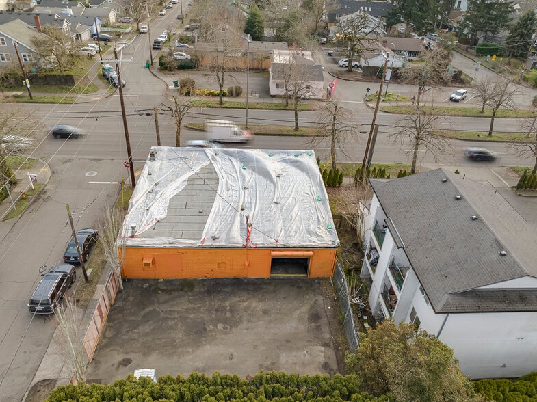6739 SE Powell Blvd, Portland, OR for sale - Building Photo - Image 3 of 7