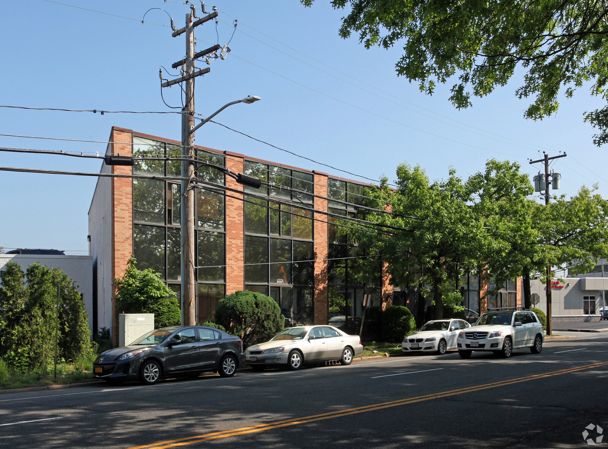 40 Underhill Blvd, Syosset, NY 11791 Office for Lease