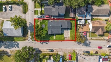 1402 W 14th St, Houston, TX - AERIAL map view - Image1