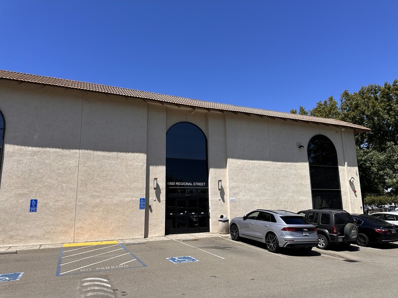 6850 Regional St, Dublin, CA for lease - Building Photo - Image 2 of 4