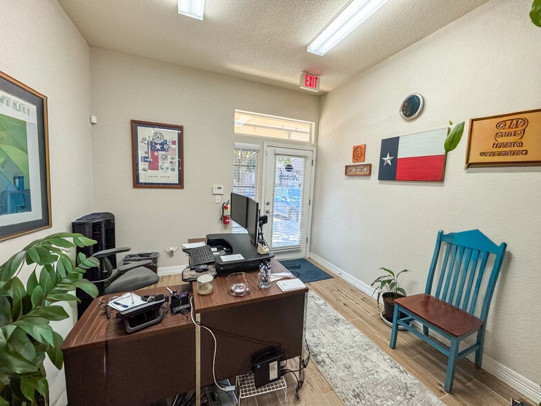 600 Round Rock West, Round Rock, TX for lease - Building Photo - Image 2 of 13