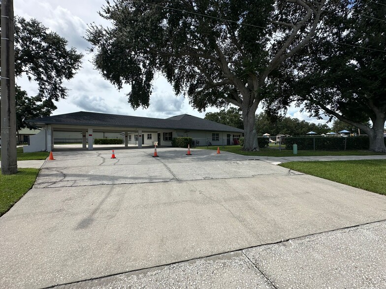 90 S Doverplum Ave, Kissimmee, FL for lease - Building Photo - Image 3 of 23