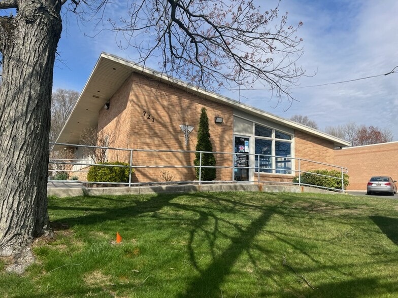 721 N Bridge St, Elkton, MD for sale - Primary Photo - Image 1 of 6