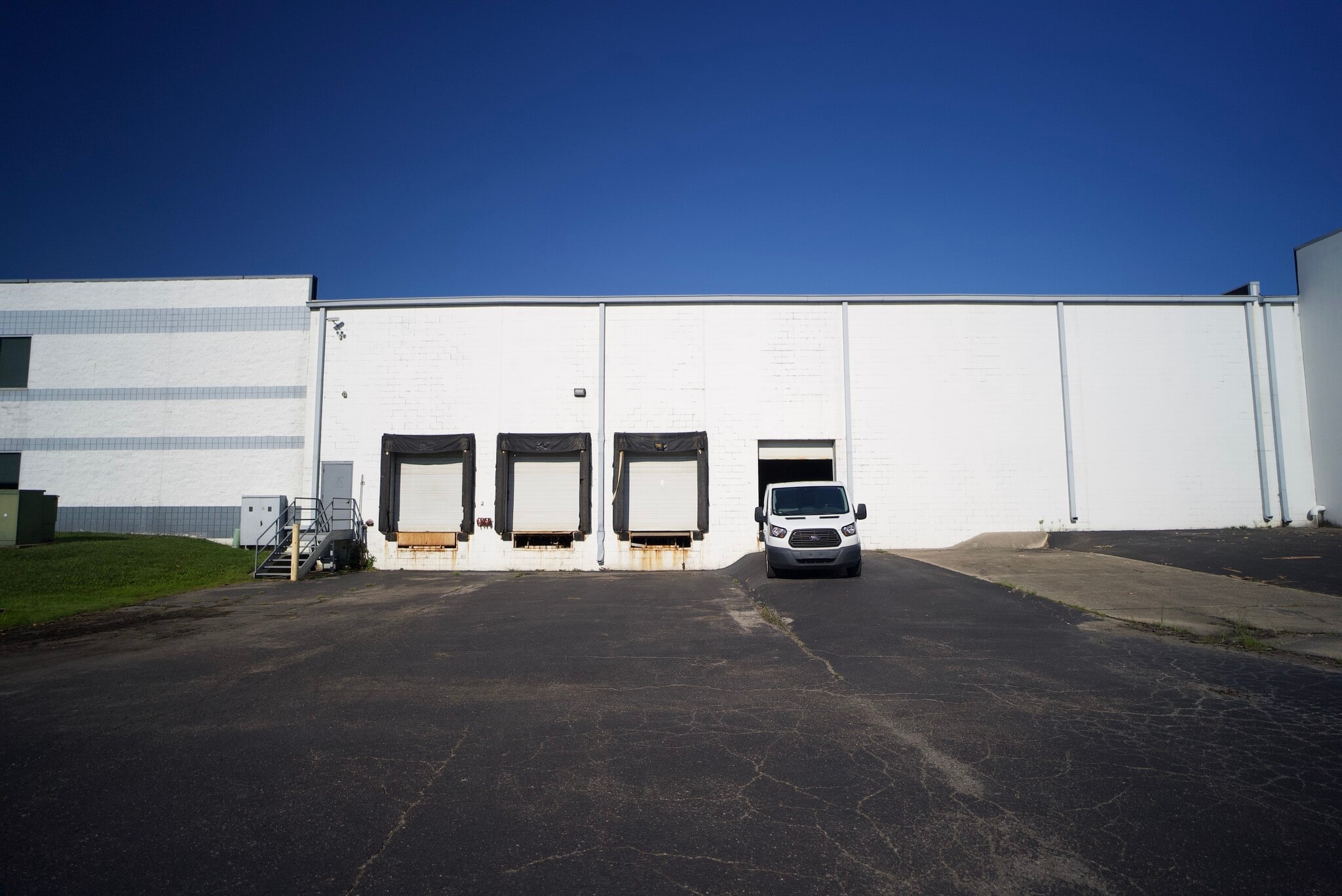 6352 Airway Dr, Indianapolis, IN for sale Interior Photo- Image 1 of 7