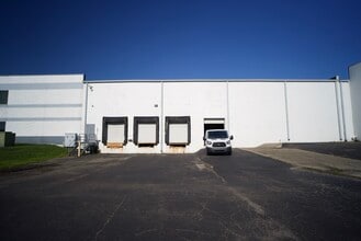 6352 Airway Dr, Indianapolis, IN for sale Interior Photo- Image 1 of 7