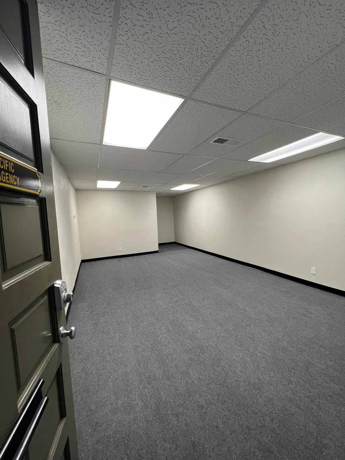 17621 Irvine Blvd, Tustin, CA for lease Interior Photo- Image 1 of 3
