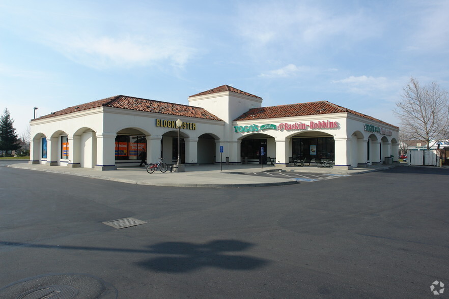 241 W East Ave, Chico, CA for lease - Primary Photo - Image 1 of 8