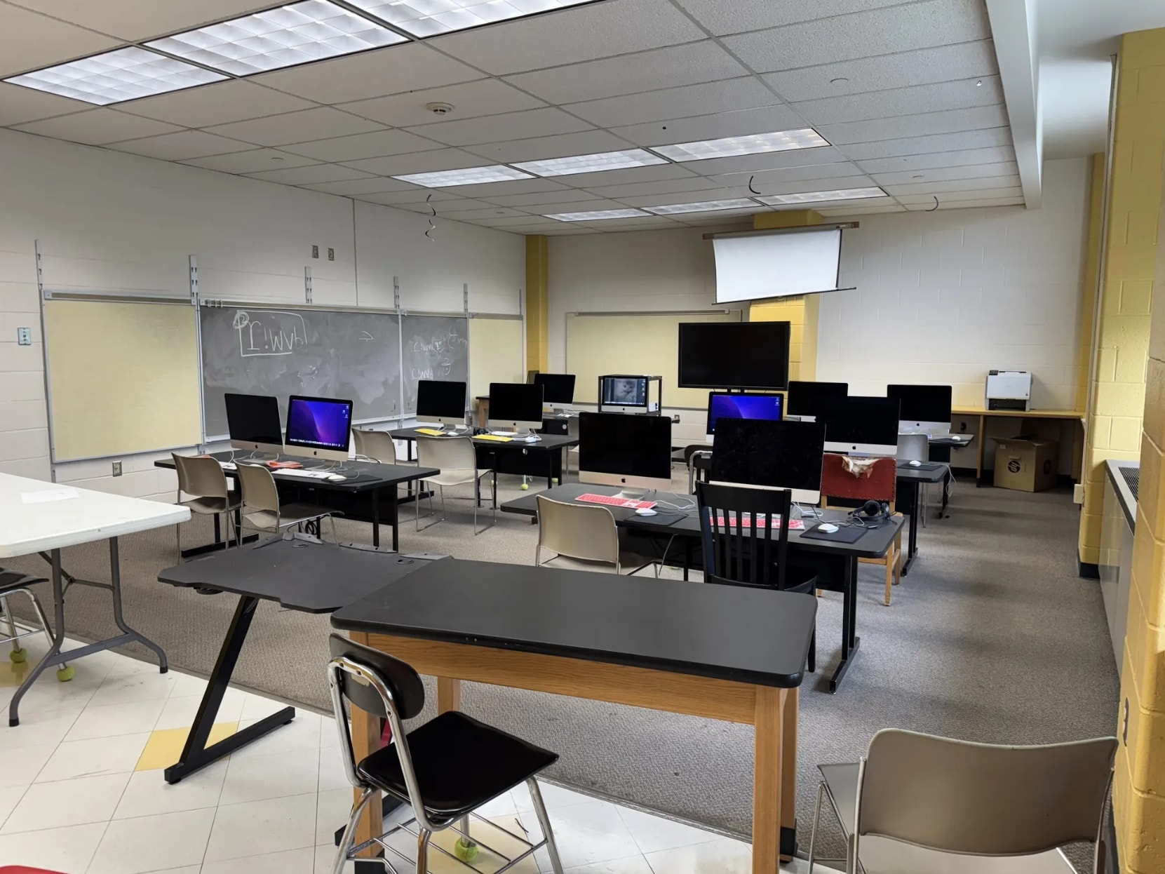 199 Washington Ave, Rensselaer, NY for lease Interior Photo- Image 1 of 9