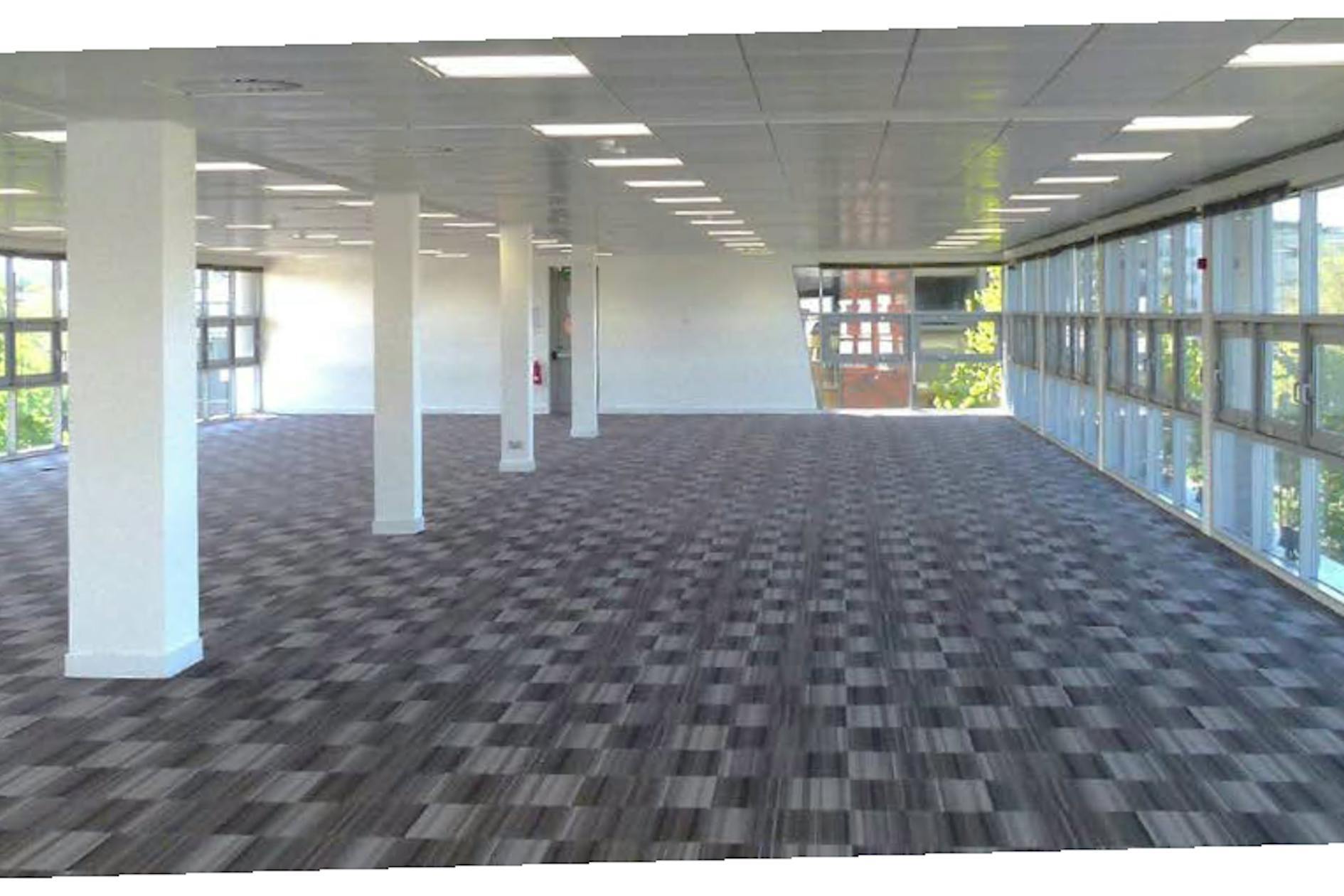 High St, Crawley for lease Interior Photo- Image 1 of 2