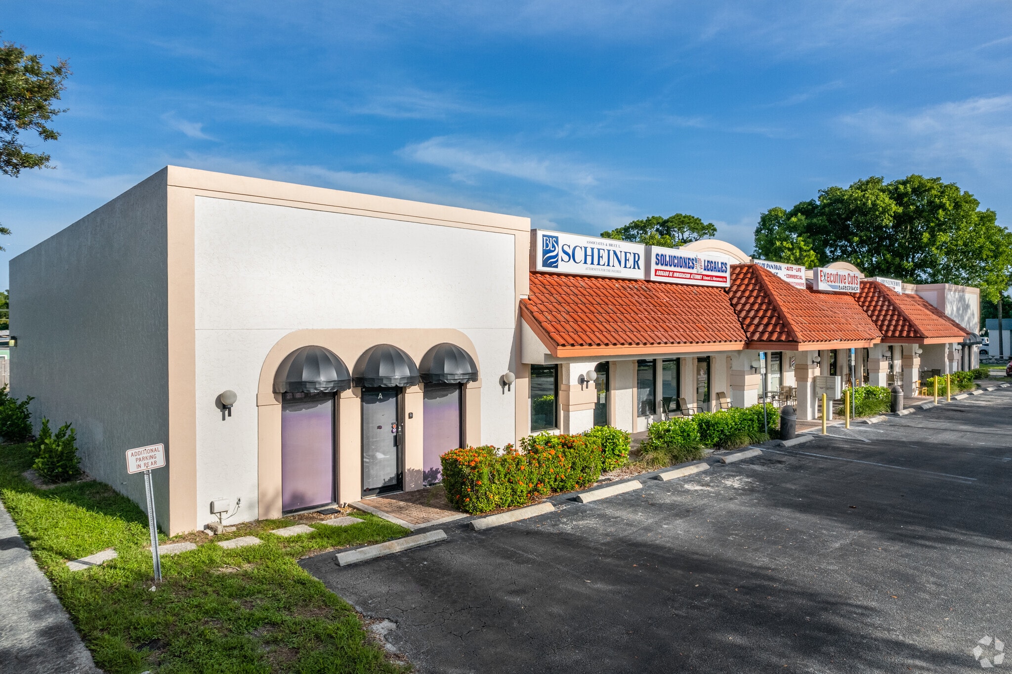 2650 Airport Rd S, Naples, FL for lease Building Photo- Image 1 of 5