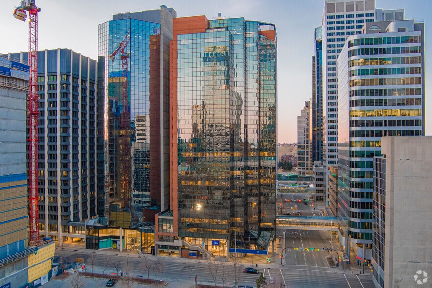 500 5th Ave SW, Calgary, AB for sale - Primary Photo - Image 1 of 1
