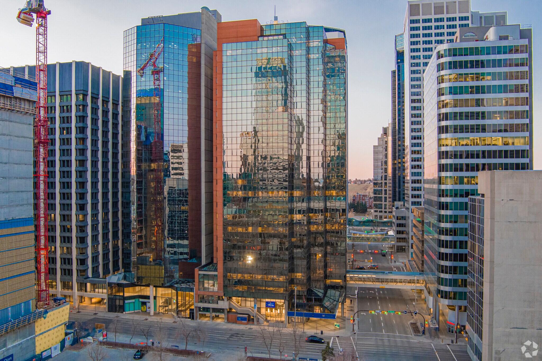 500 5th Ave SW, Calgary, AB for sale Primary Photo- Image 1 of 1