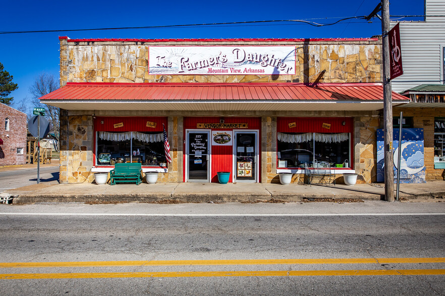 223 W Main St, Mountain View, AR for sale - Building Photo - Image 3 of 53