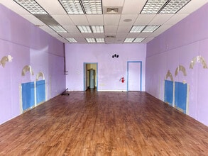 823 California Ave, Wahiawa, HI for lease Interior Photo- Image 2 of 2