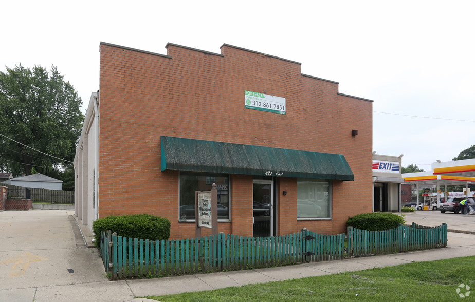 421 E Palatine Rd, Palatine, IL for lease - Primary Photo - Image 1 of 7