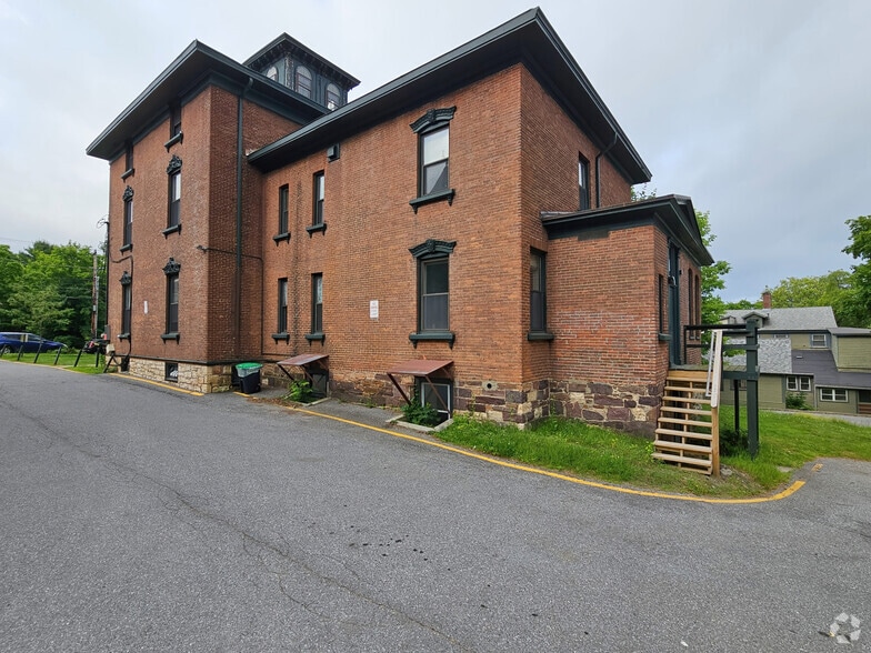 368 College St, Burlington, VT for sale - Building Photo - Image 3 of 8