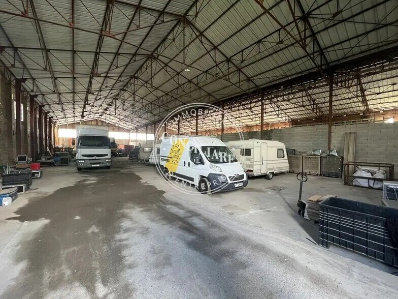Industrial in Muret for lease - Interior Photo - Image 1 of 3