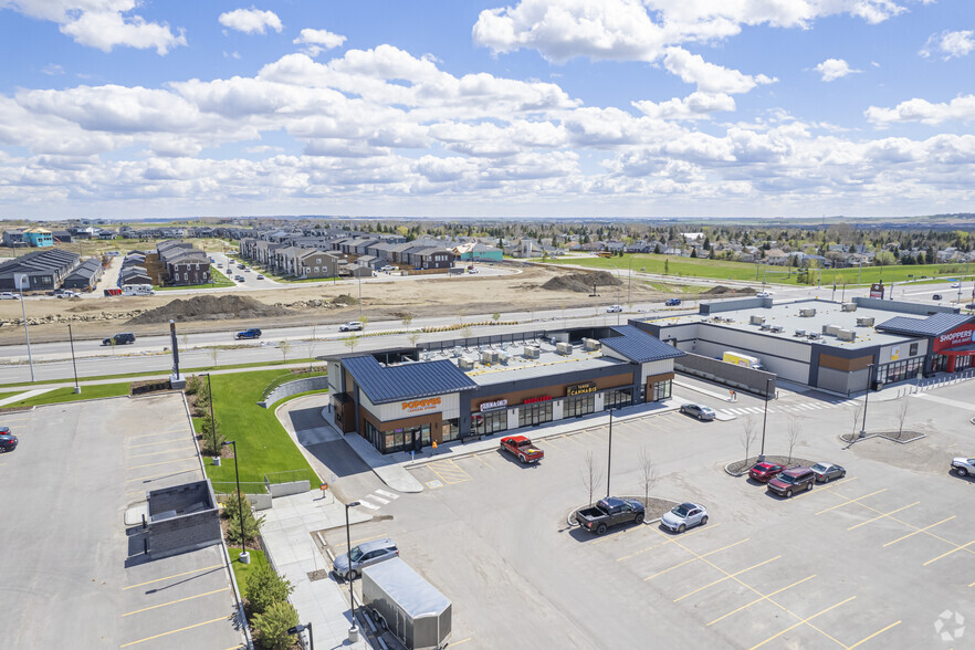 258 Northridge Drive Okotoks, Okotoks, AB for lease - Aerial - Image 2 of 4