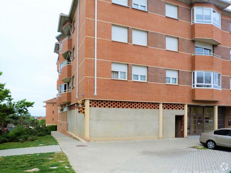 Retail in Segovia, Segovia for lease - Interior Photo - Image 1 of 1