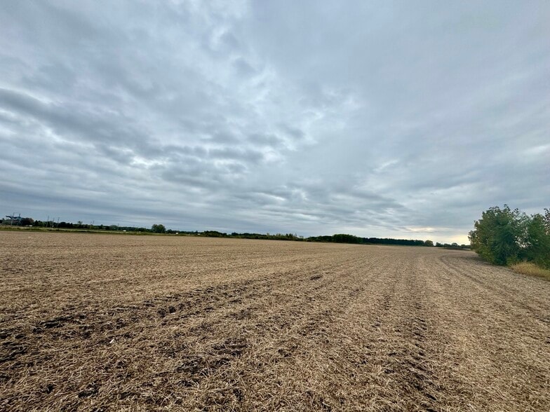 Corneils Rd, Plano, IL for sale - Building Photo - Image 3 of 18