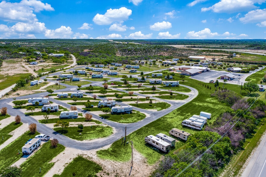 6069 W US Highway 90, Del Rio, TX for sale - Building Photo - Image 1 of 1