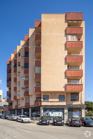Carrer De Jerez, 120-122, Terrassa, Barcelona for sale - Primary Photo - Image 1 of 3