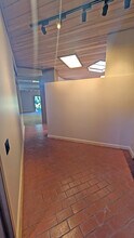 829 De la Vina St, Santa Barbara, CA for lease Interior Photo- Image 2 of 4