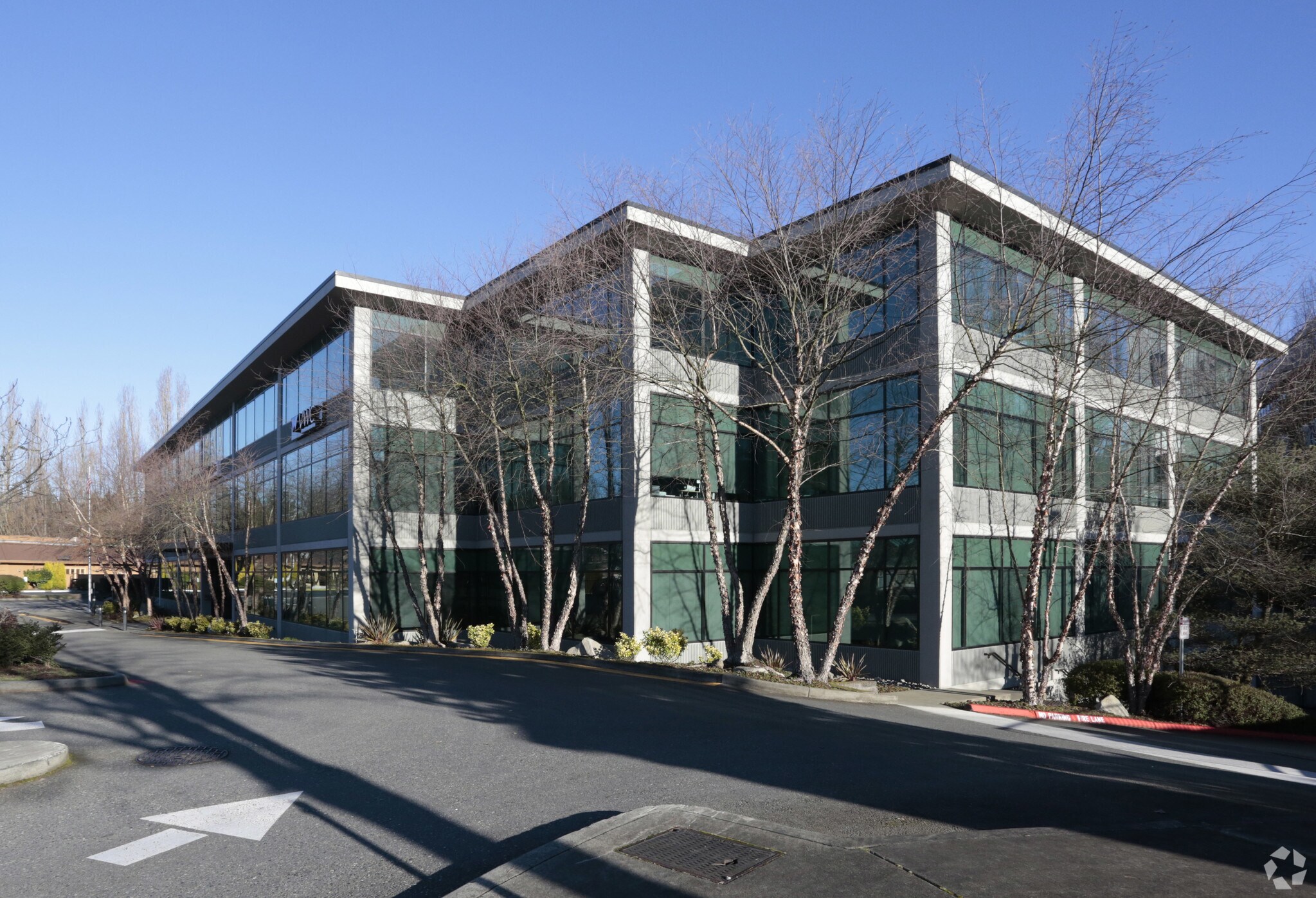 10510 Northup Way, Kirkland, WA 98033 Office for Lease