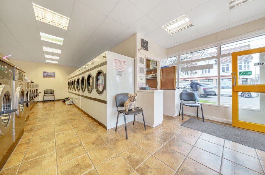 22-26 Roman Bank, Skegness for sale - Interior Photo - Image 2 of 3