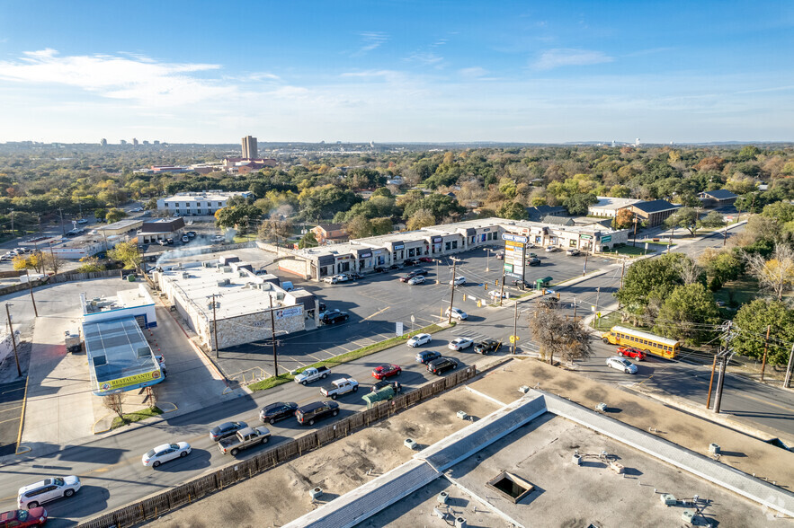 5525 Blanco Rd, San Antonio, TX for lease - Aerial - Image 1 of 26