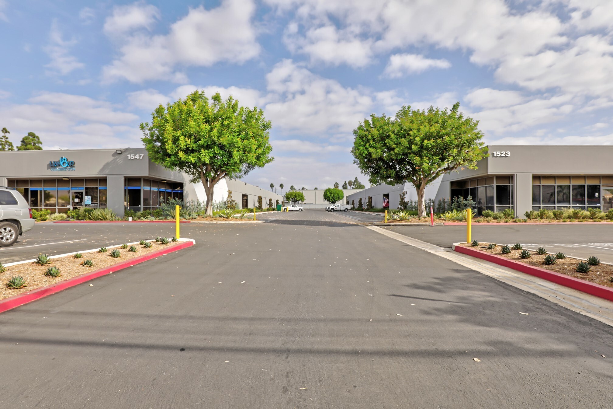 1523 W Struck Ave, Orange, CA for lease Primary Photo- Image 1 of 3